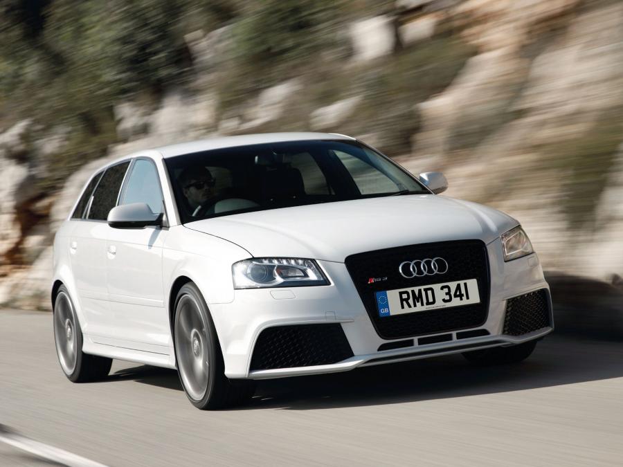  Audi RS3 Sportback (8PA) 2010 года  (UK) (фото 2 из 18)